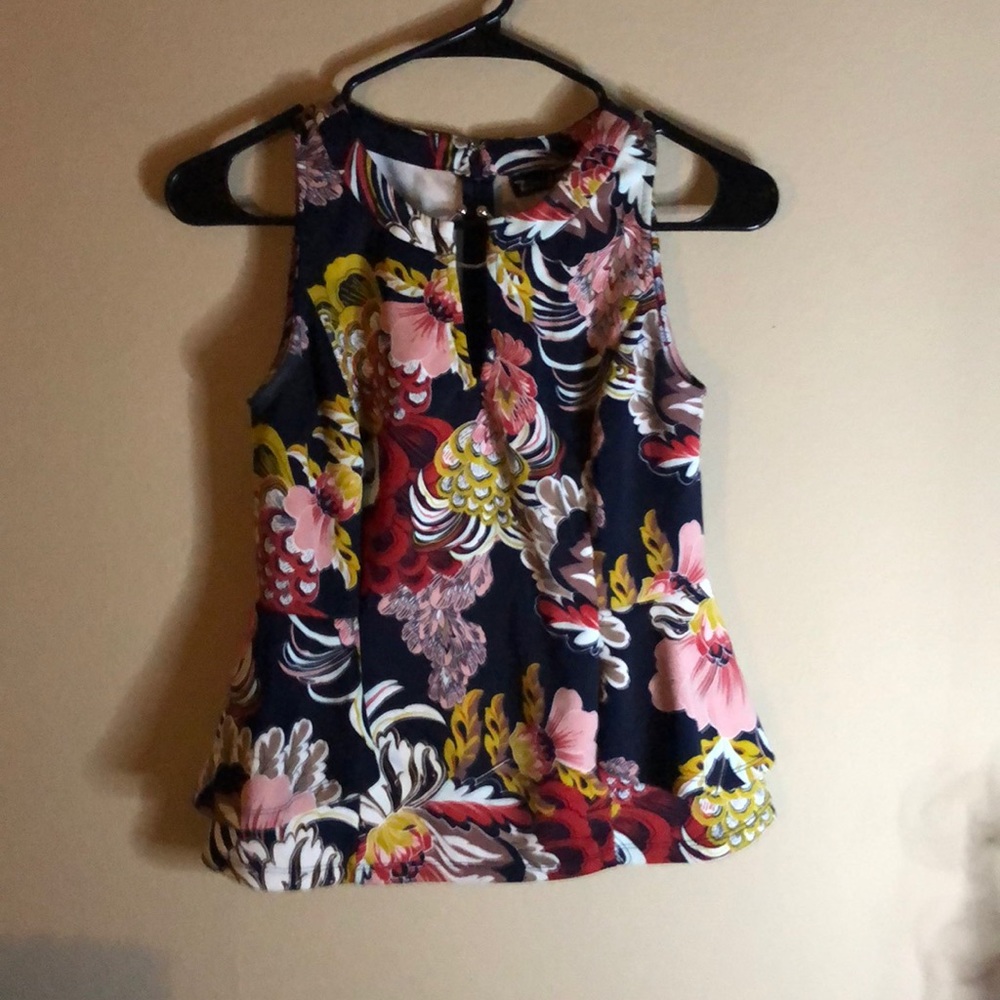 Floral top